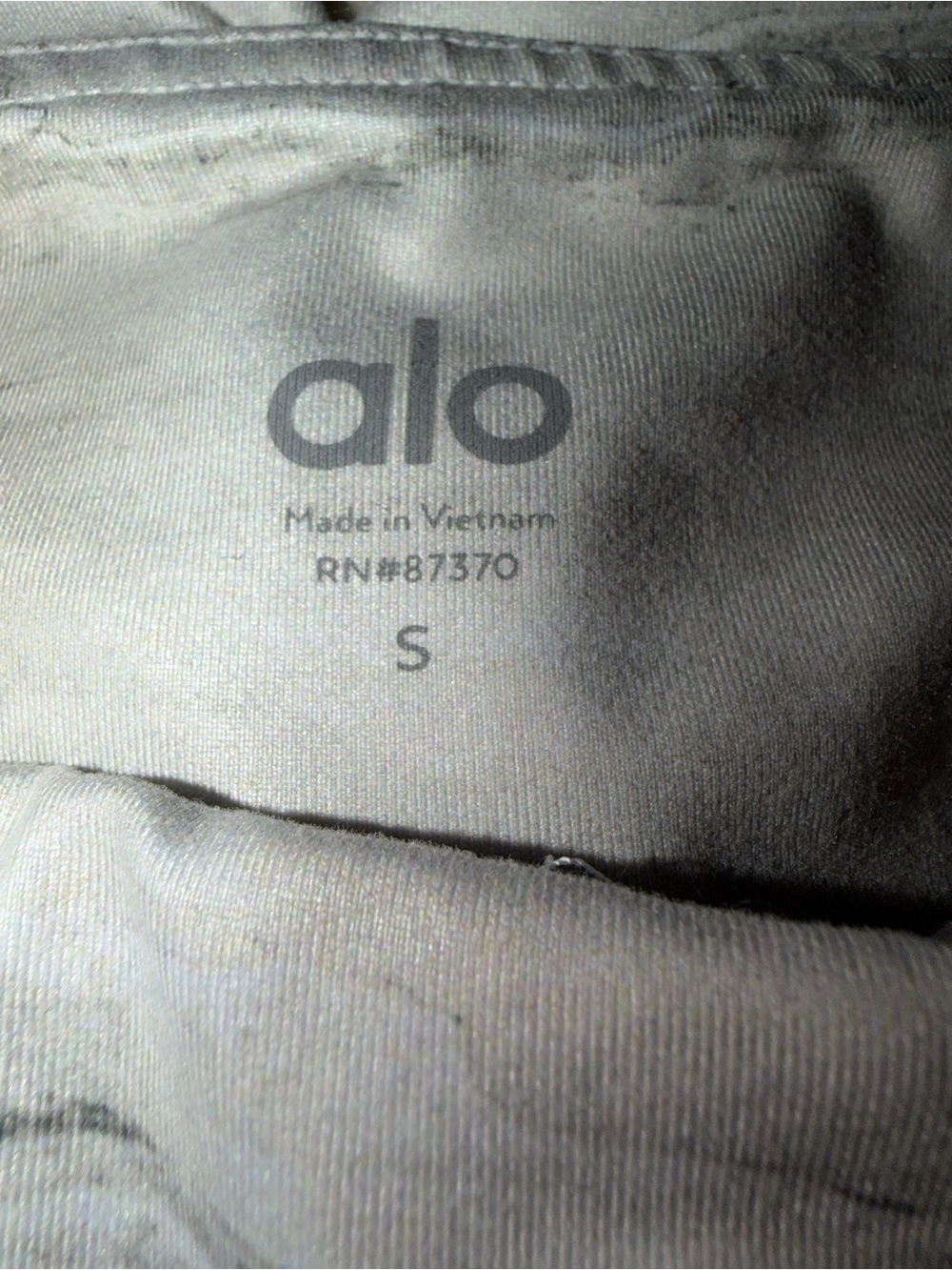 ALO Yoga High Waisted Crop Capri Marble-Print Leggings Women’s Size Small - Picture 6 of 10